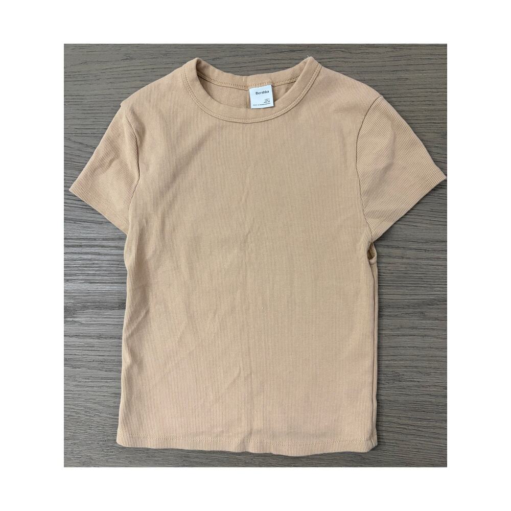 Bershka Women's Size L Crop Top Short Sleeve Crew Neck Knit Beige Ribbed Shirt
